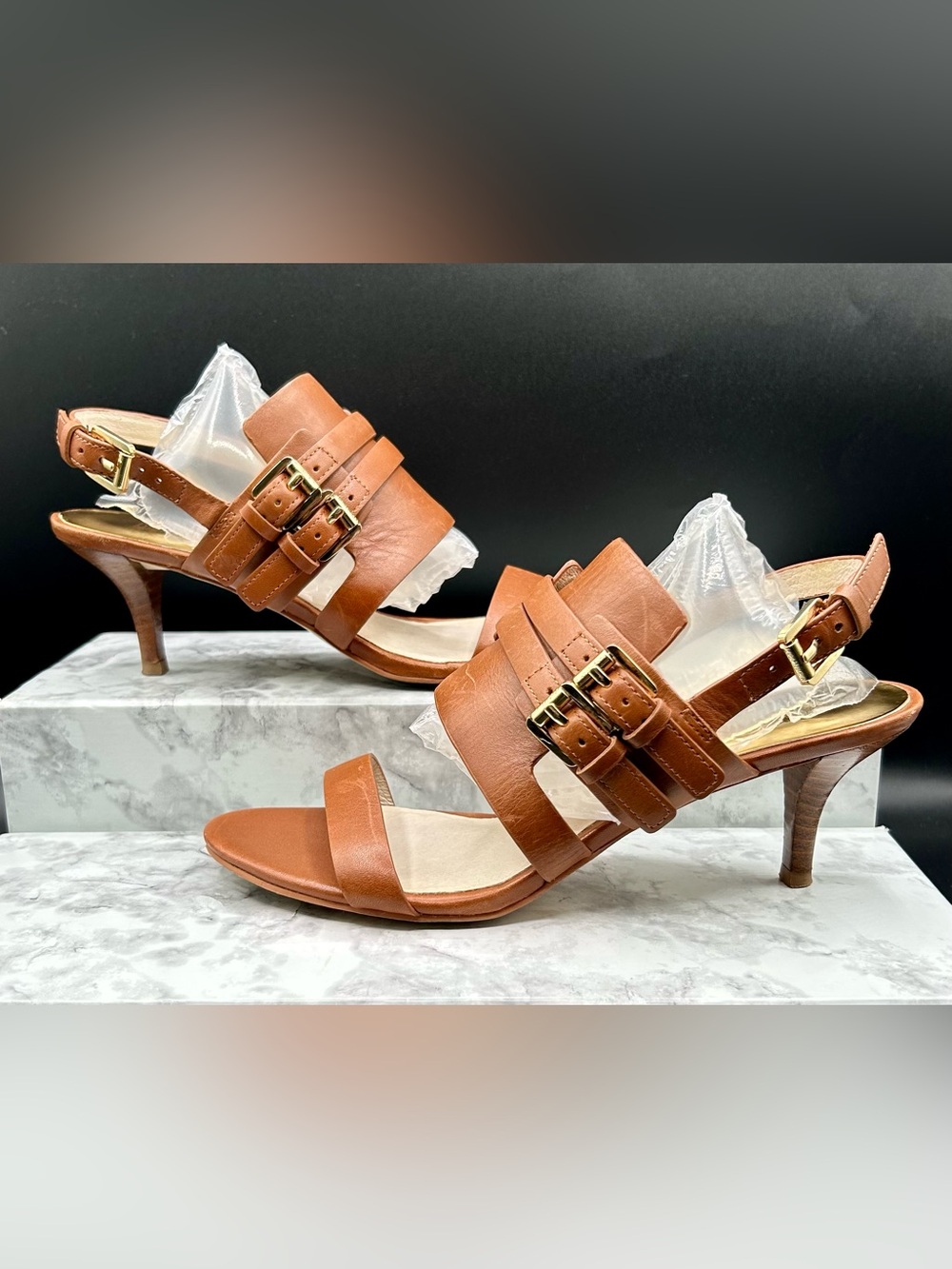 MICHAEL MICHAEL KORS Tan Leather Strappy Heels Gold Buckle Hardware. Size 6.5 - Picture 4 of 15